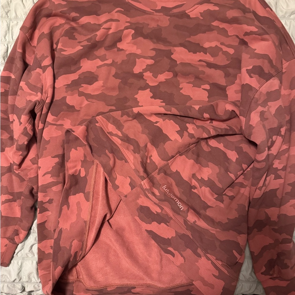 Lululemon red camo perfectly oversized crew